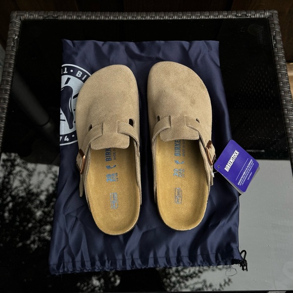 Birkenstock Clogs Women Size 8.5 (comes with the bag) - Picture 3 of 3